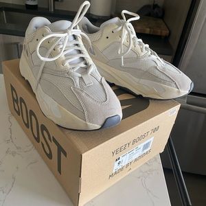 Yeezy Boost 700 “Analog”